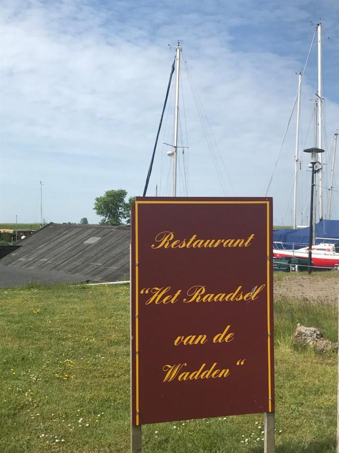 Bellemare Bungalow Lauwersmeer Mit Ueberdachte Veranda Und Eingezaeuntem Garten Anjum 외부 사진